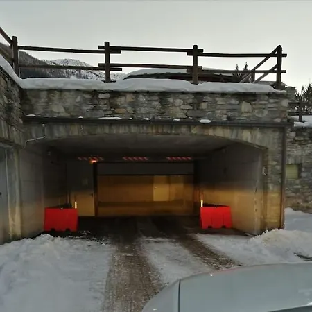 New****alpe Veille: Chalet Centro 2 Bagni E Garage Privato Apartamento La Thuile